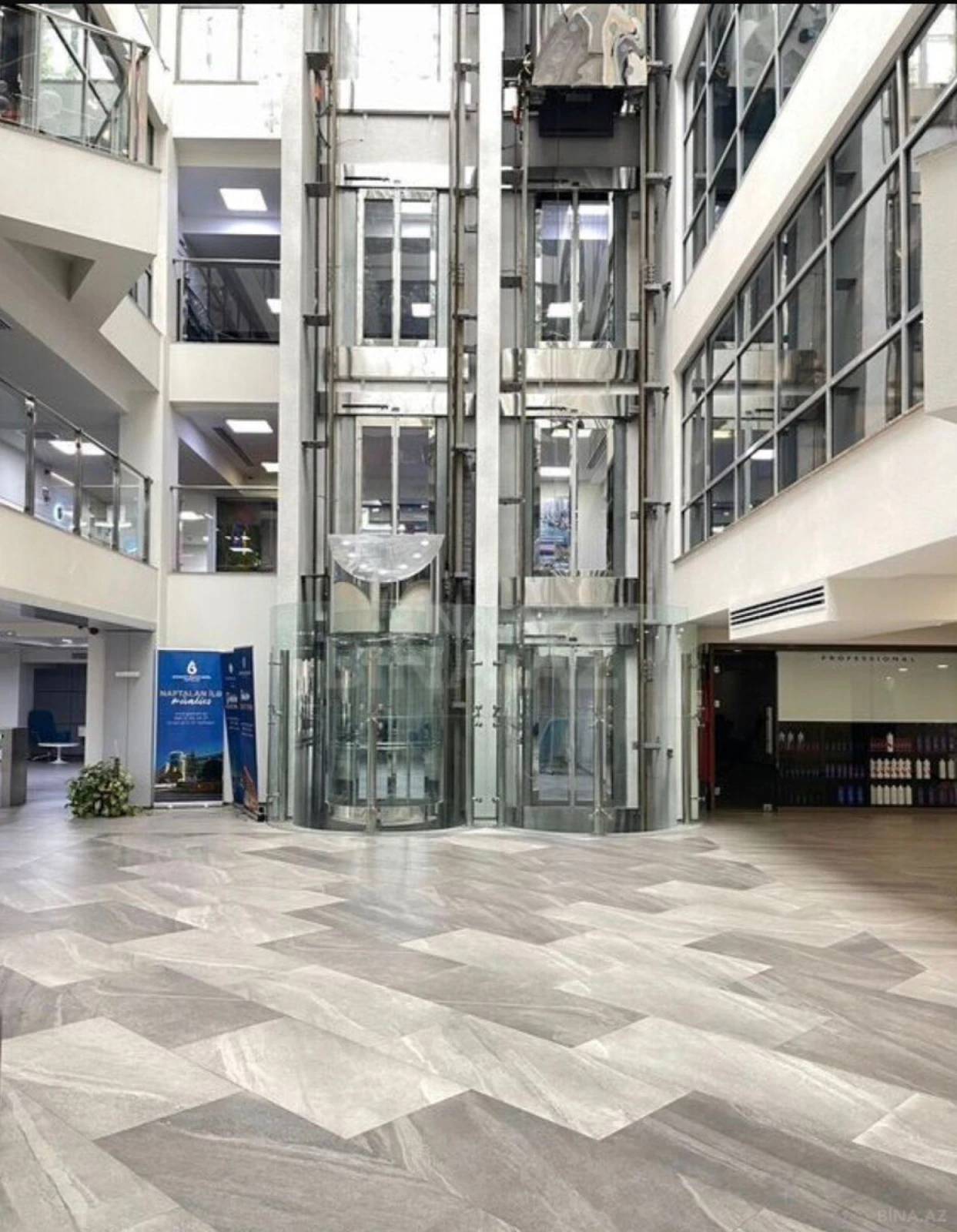 Satılır 3 otaqlı mənzil 115 m²