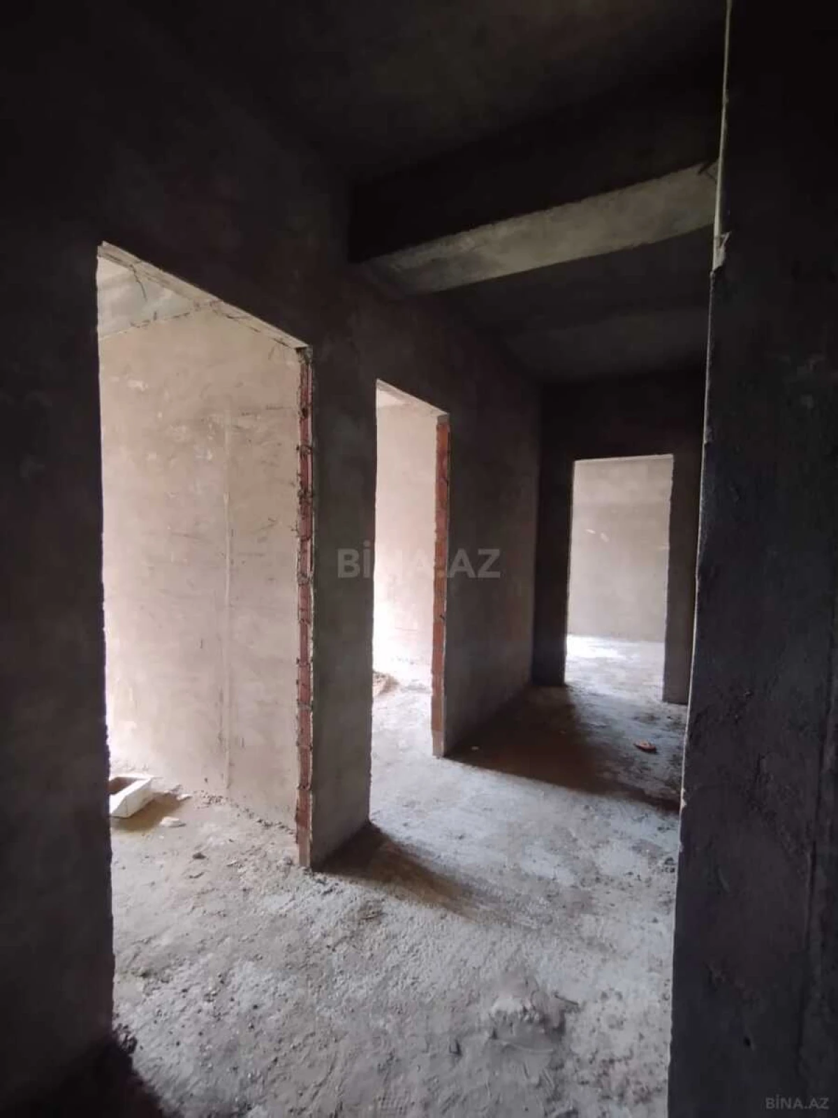 Satılır 2 otaqlı mənzil 85 m²
