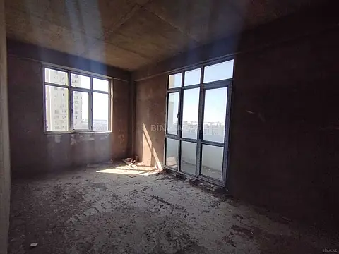 Satılır 2 otaqlı mənzil 85 m²