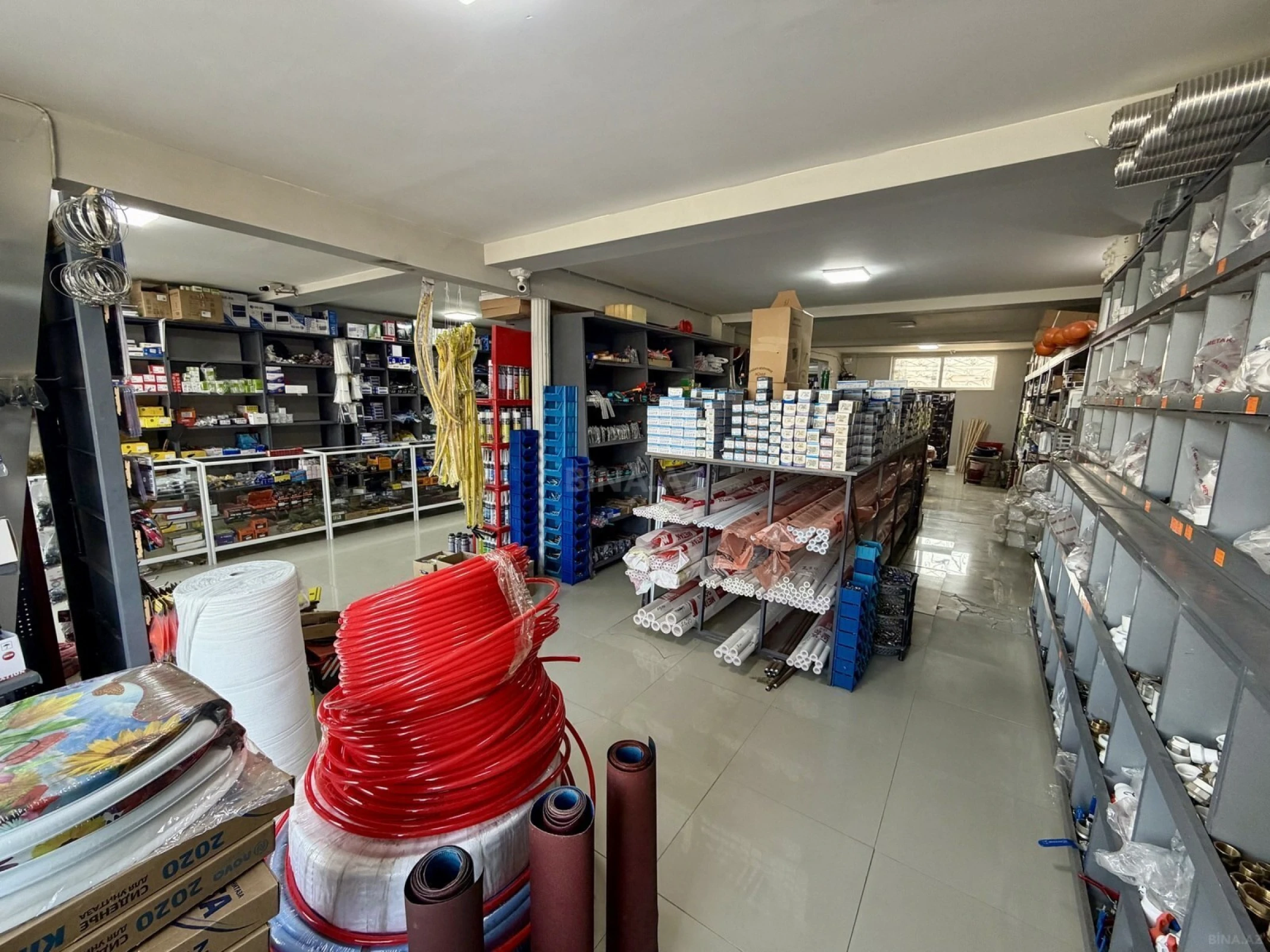 Satılır obyekt 1250 m²