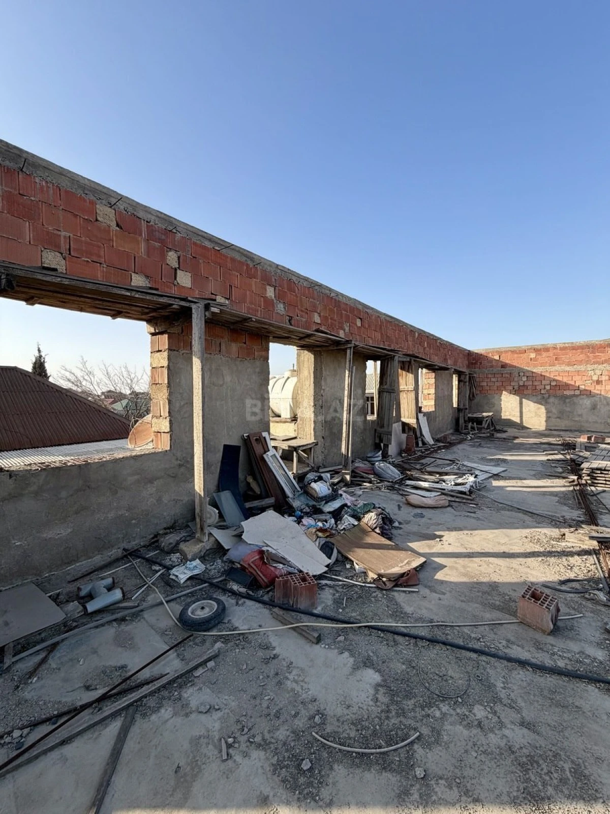 Satılır obyekt 1250 m²