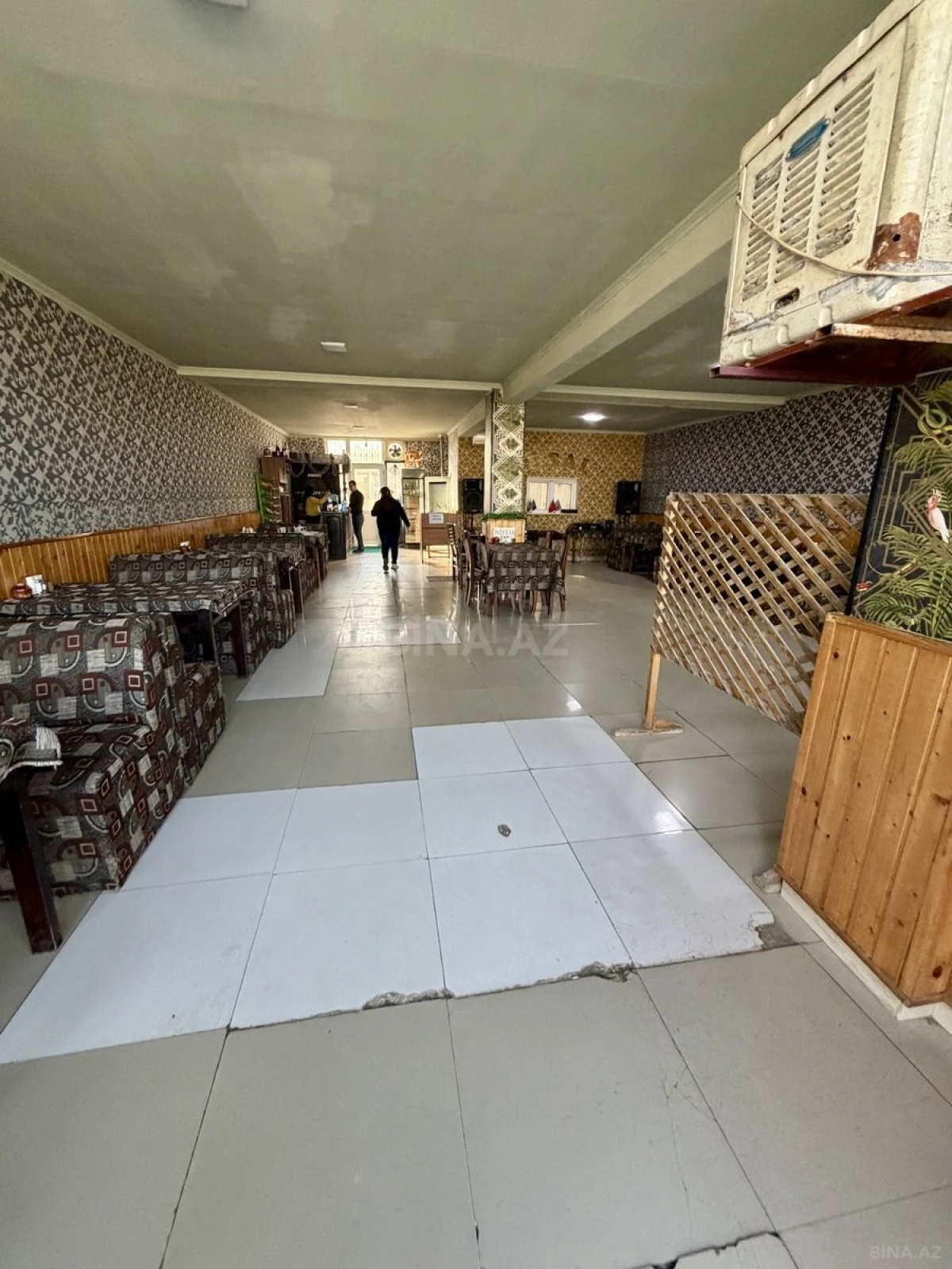 Satılır obyekt 1250 m²