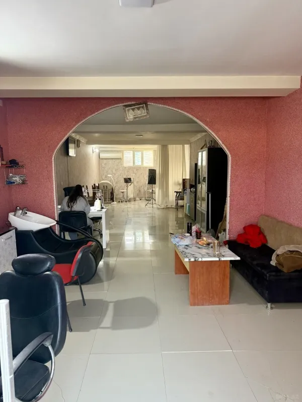 Satılır obyekt 1250 m²