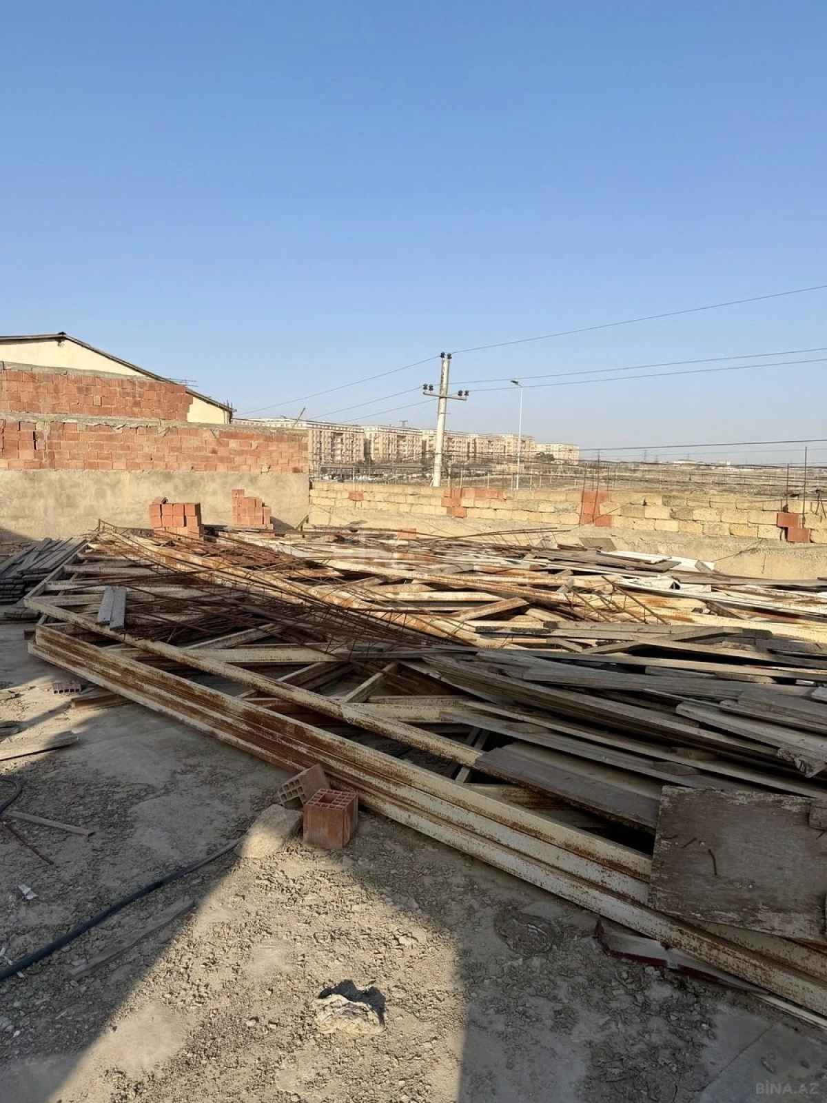 Satılır obyekt 1250 m²