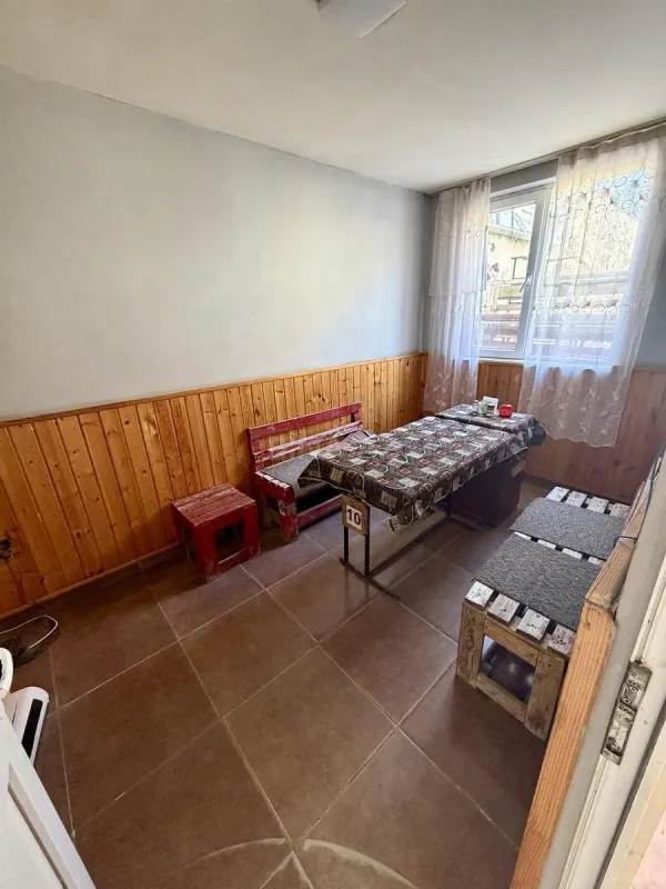 Satılır obyekt 1250 m²