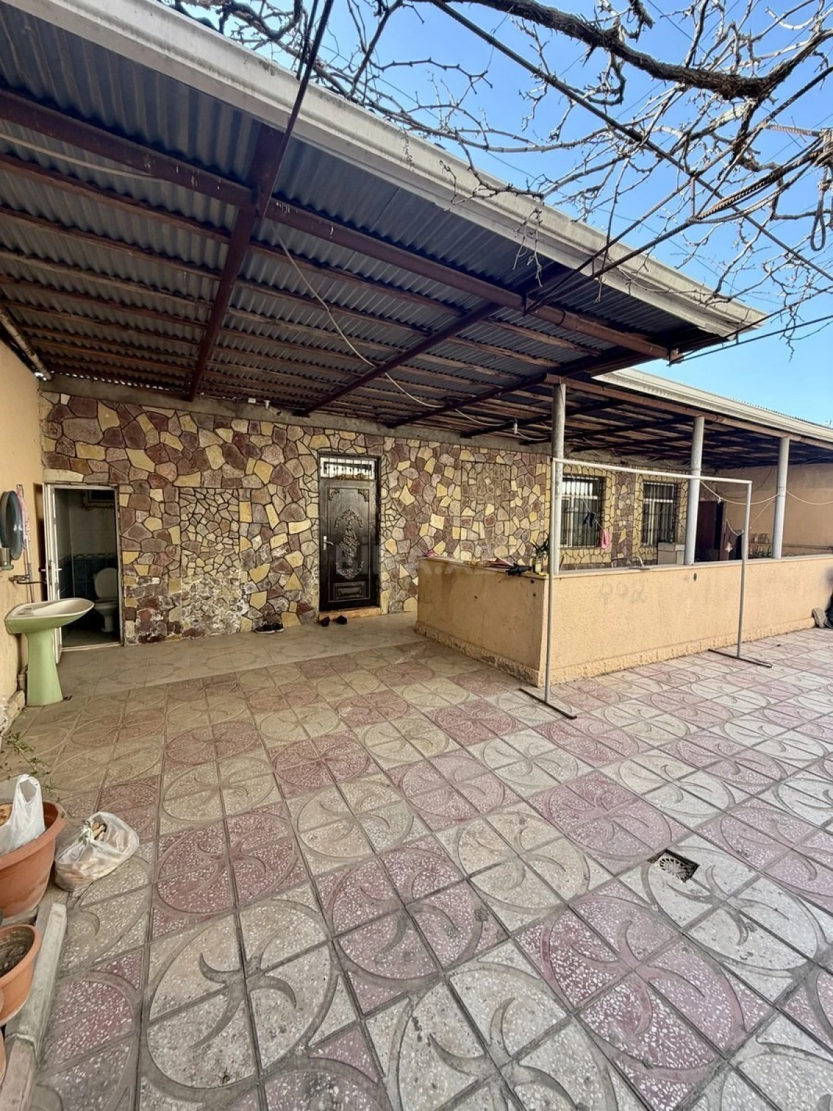 Satılır obyekt 1250 m²