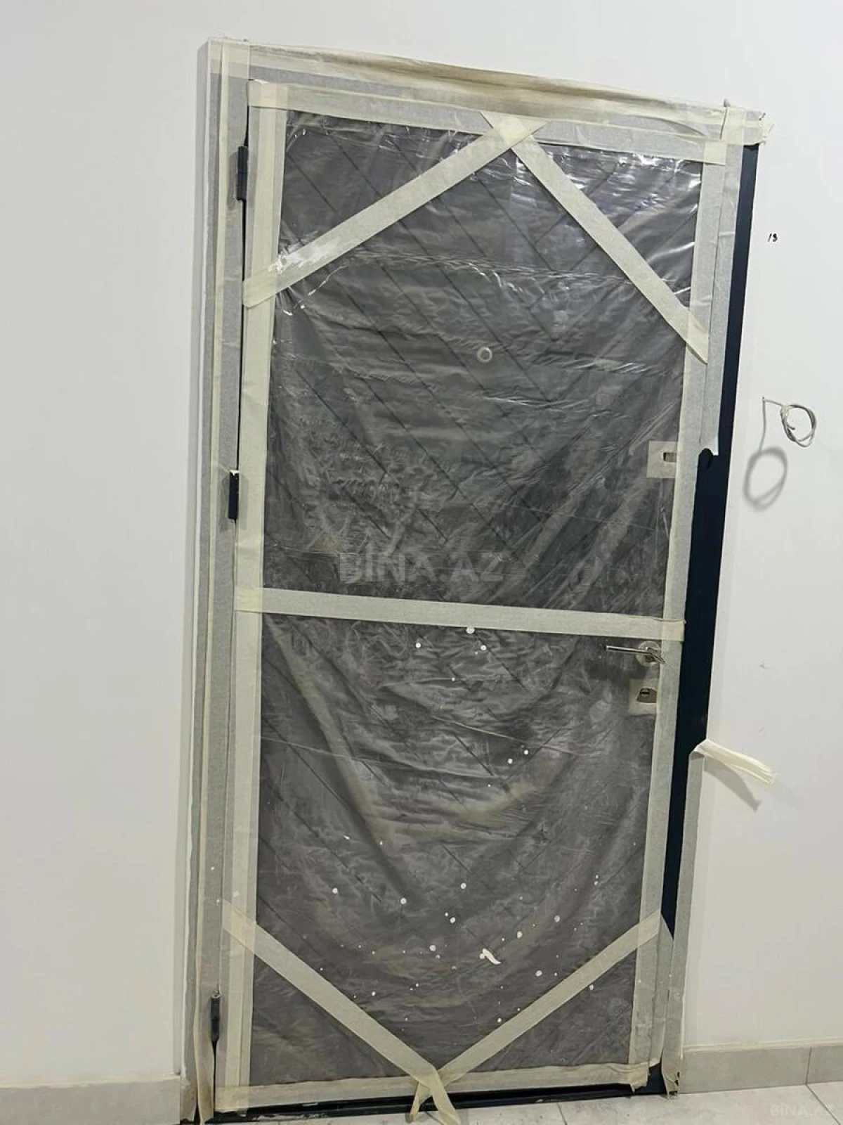 Satılır 3 otaqlı mənzil 109 m²