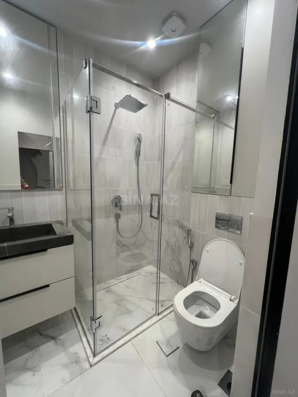 Satılır 3 otaqlı mənzil 109 m²
