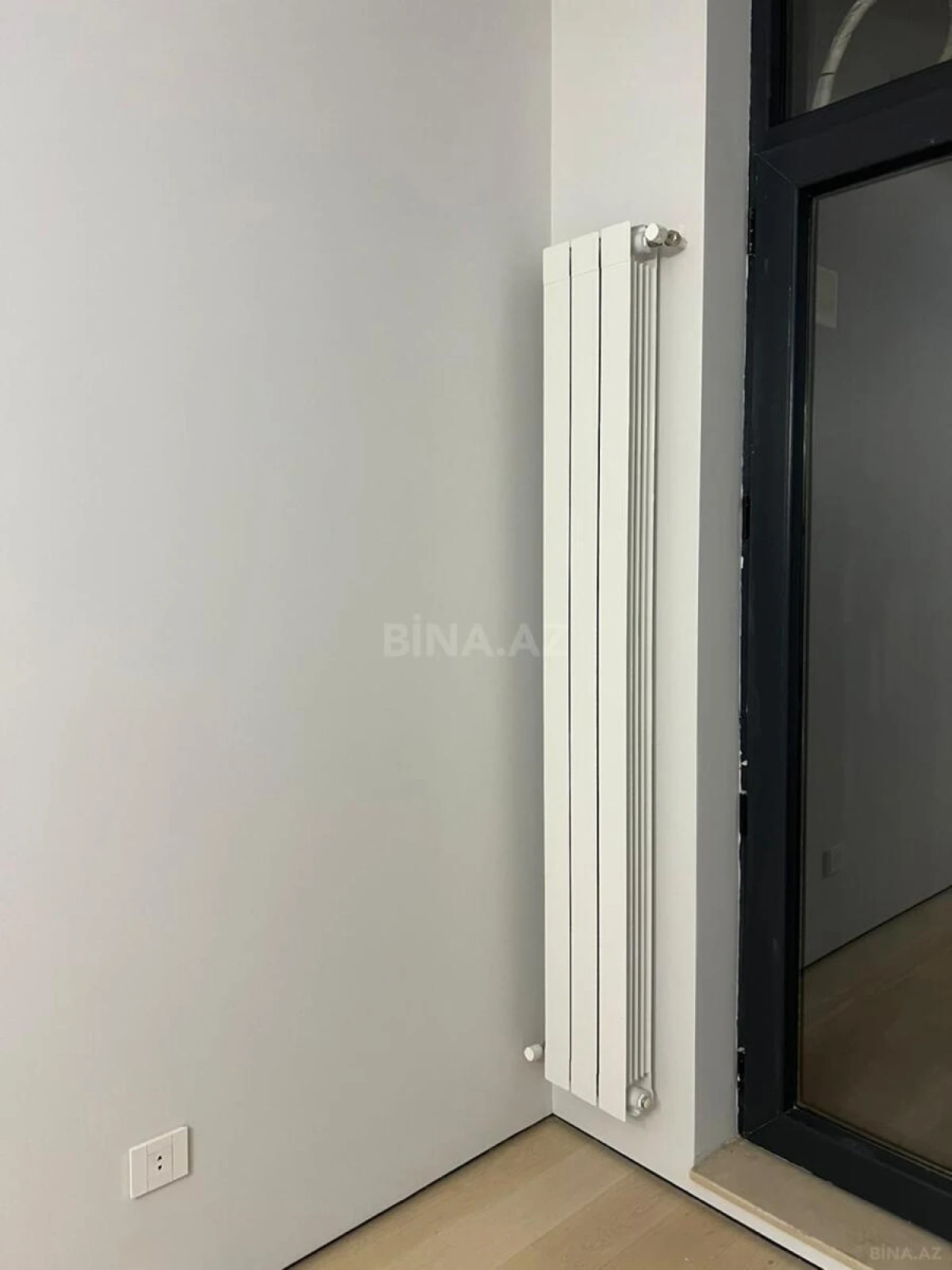 Satılır 3 otaqlı mənzil 109 m²