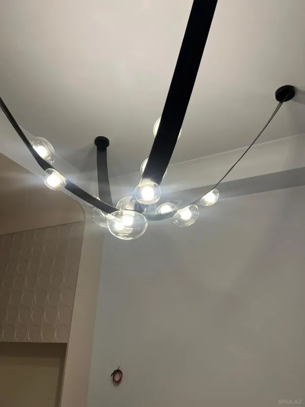 Satılır 3 otaqlı mənzil 109 m²