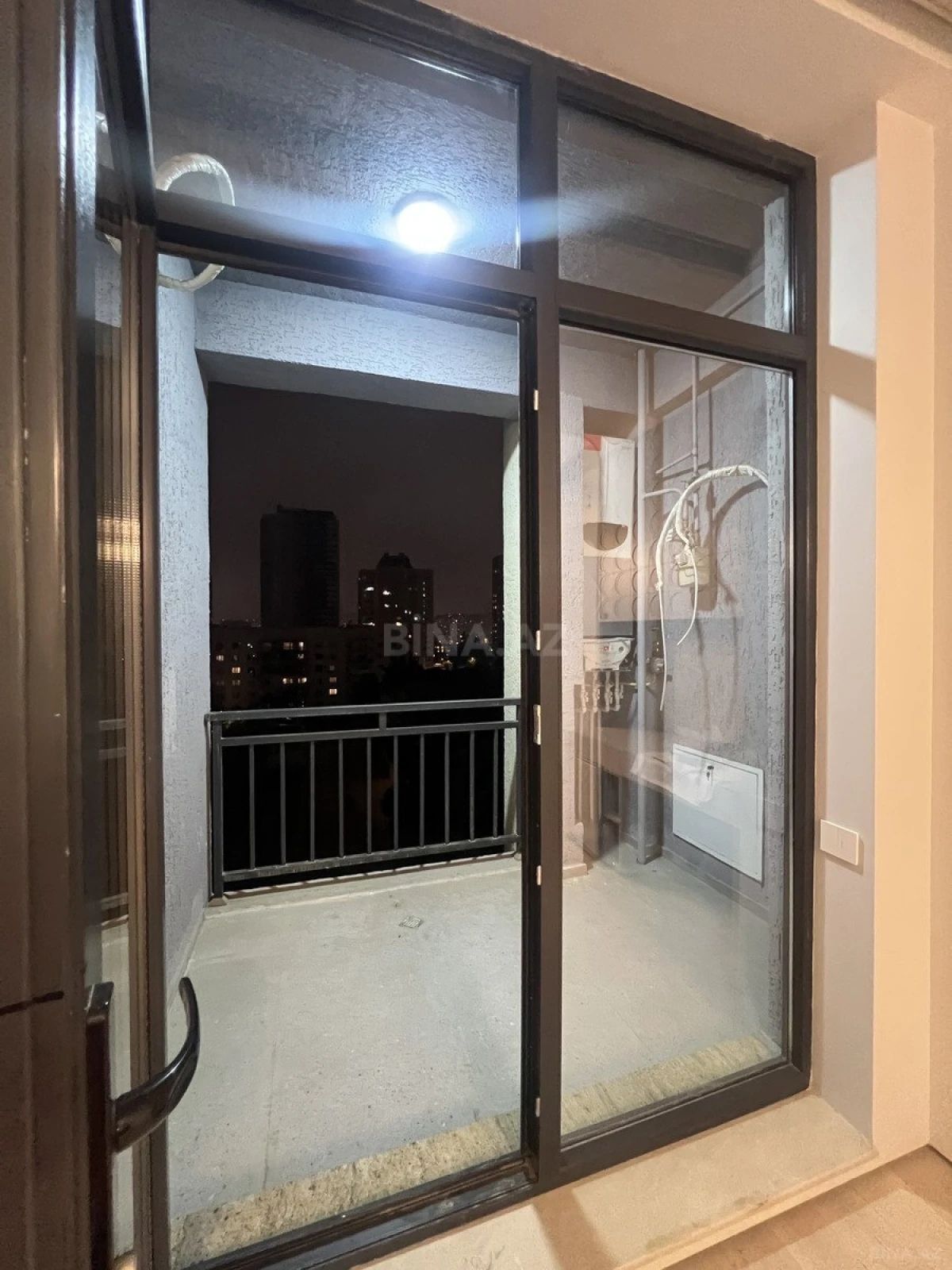 Satılır 3 otaqlı mənzil 109 m²