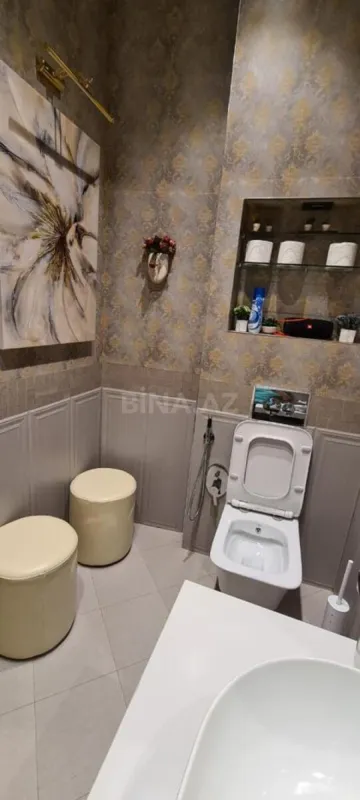 Kirayə verilir 5 otaqlı mənzil 250 m²