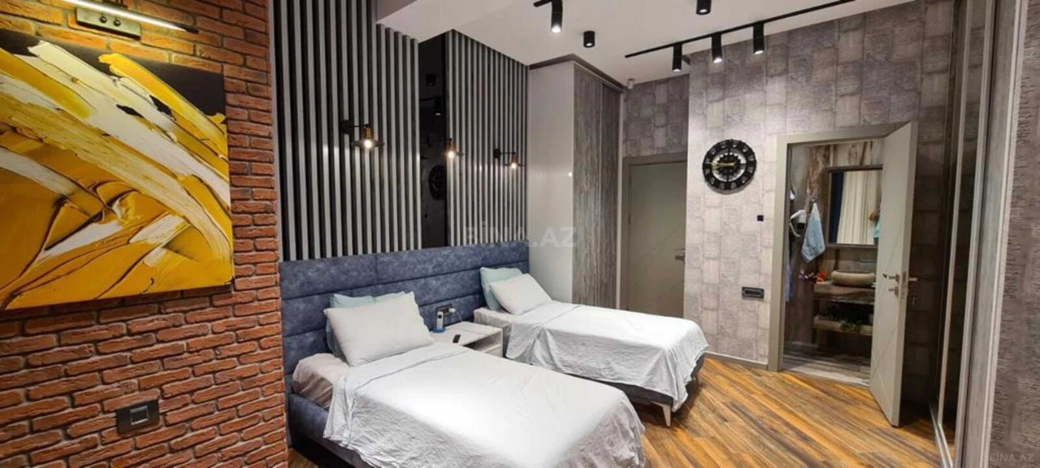 Kirayə verilir 5 otaqlı mənzil 250 m²