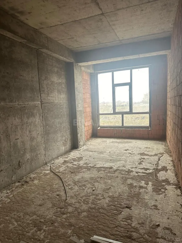 Satılır 2 otaqlı mənzil 80 m²