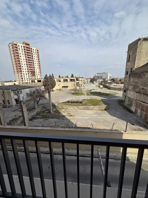 Satılır 2 otaqlı mənzil 61 m²