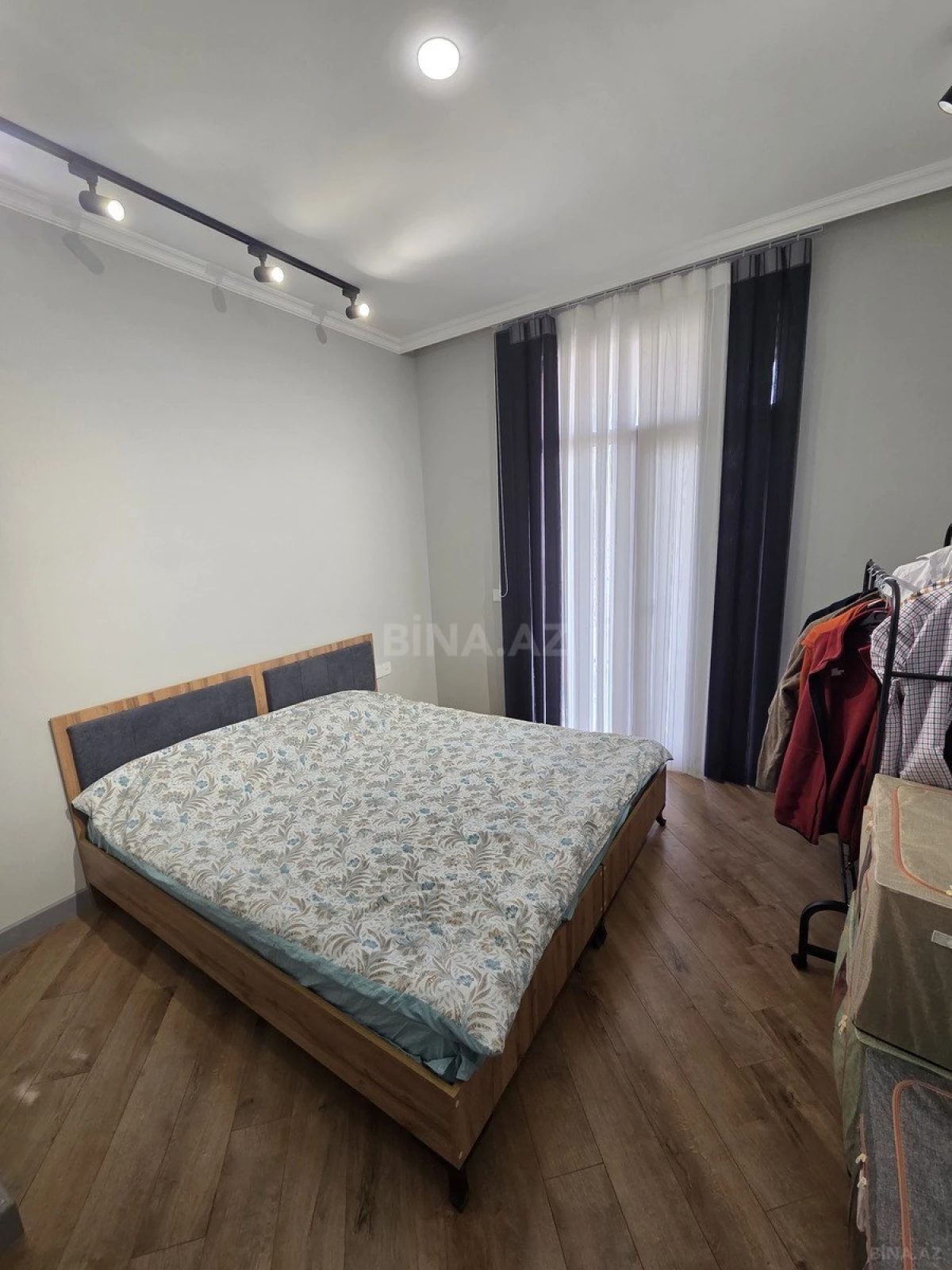 Satılır 2 otaqlı mənzil 61 m²