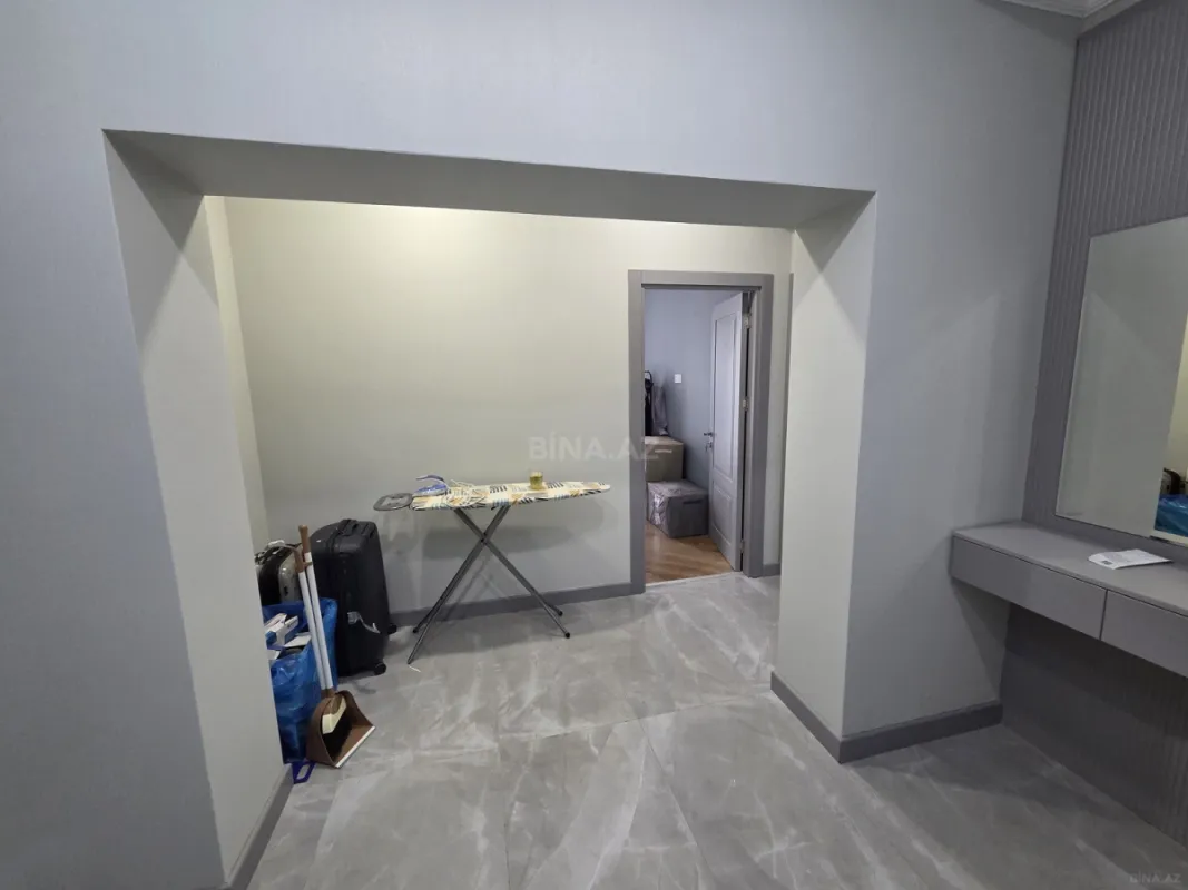 Satılır 2 otaqlı mənzil 61 m²
