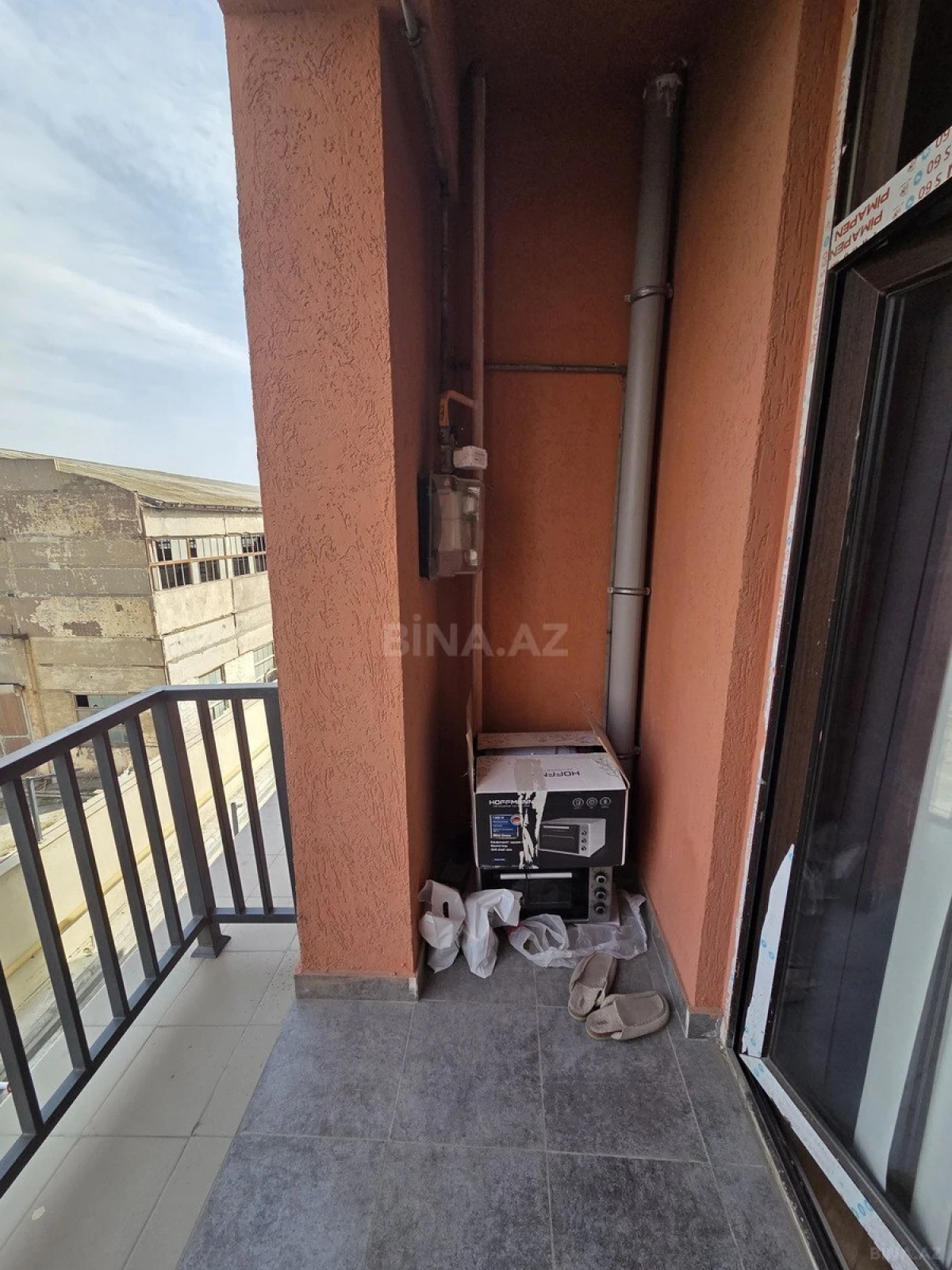 Satılır 2 otaqlı mənzil 61 m²