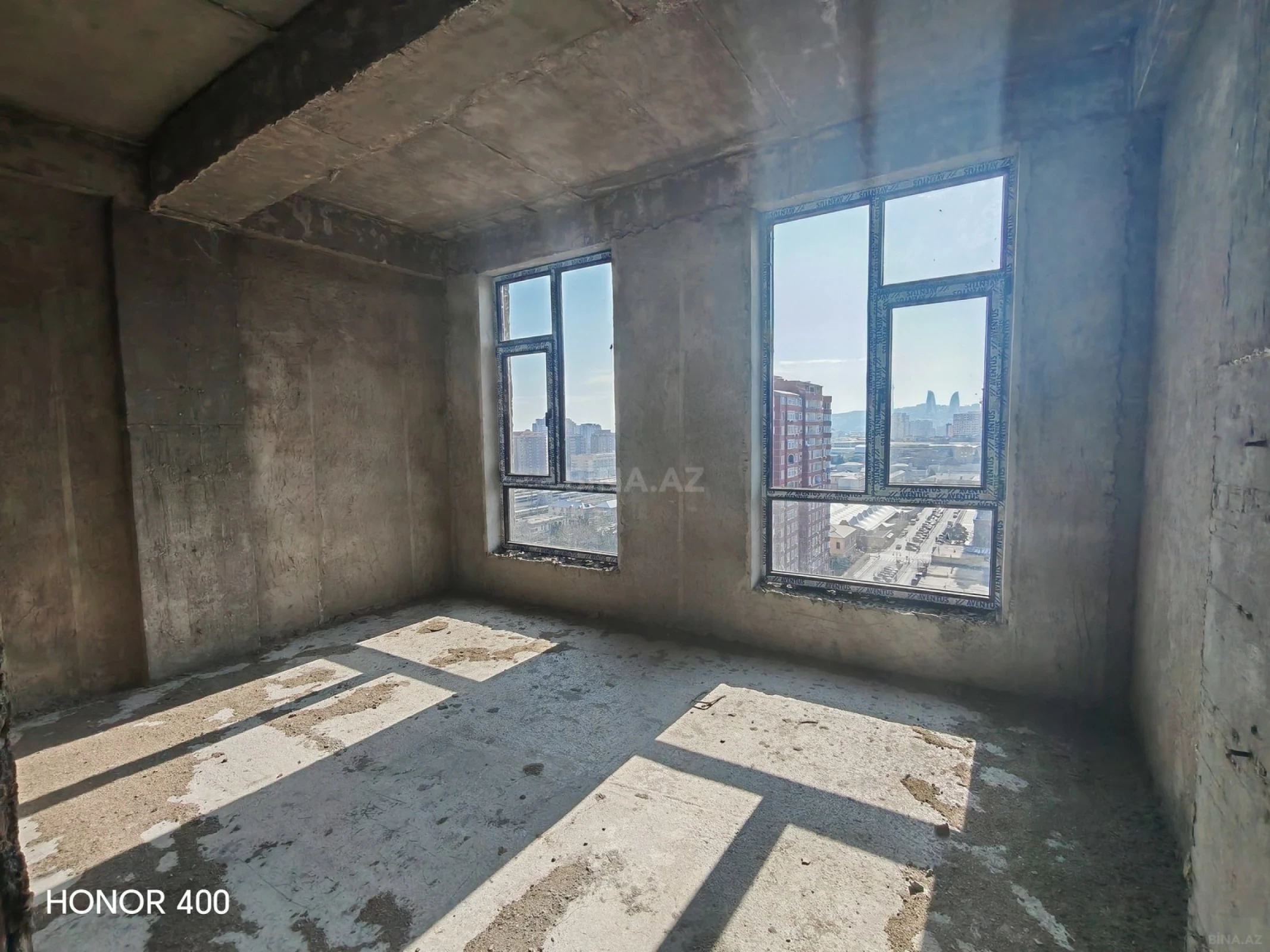 Satılır 3 otaqlı mənzil 100 m²
