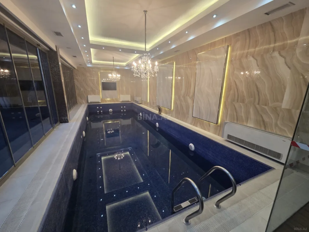 Kirayə verilir 9 otaqlı həyət evi 800 m²