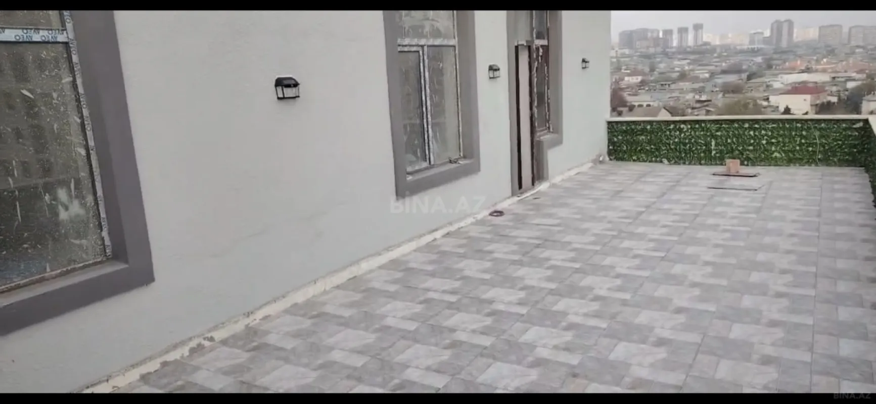 Satılır 3 otaqlı mənzil 160 m²