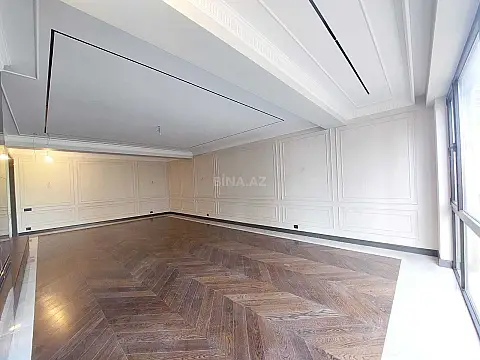 Satılır 4 otaqlı mənzil 225 m²