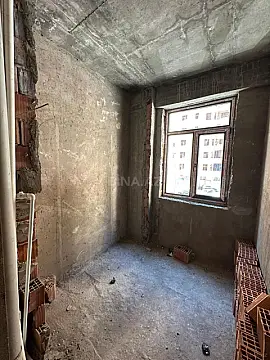 Satılır obyekt 80 m²