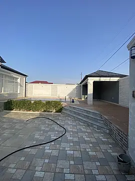 Satılır 4 otaqlı həyət evi 175 m²