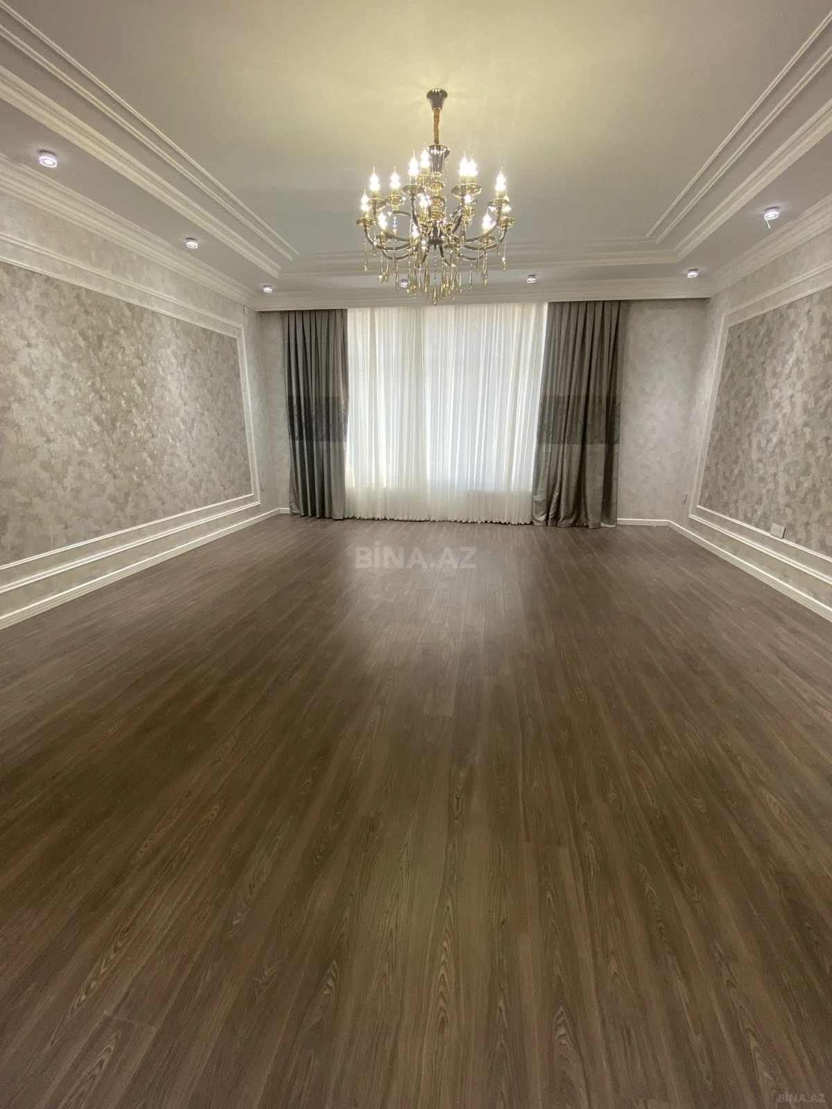 Satılır 4 otaqlı həyət evi 175 m²