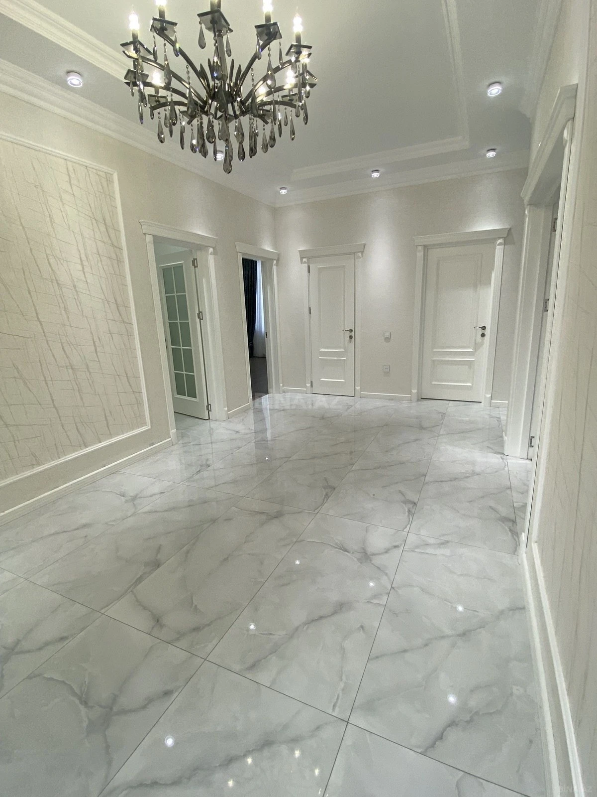 Satılır 4 otaqlı həyət evi 175 m²