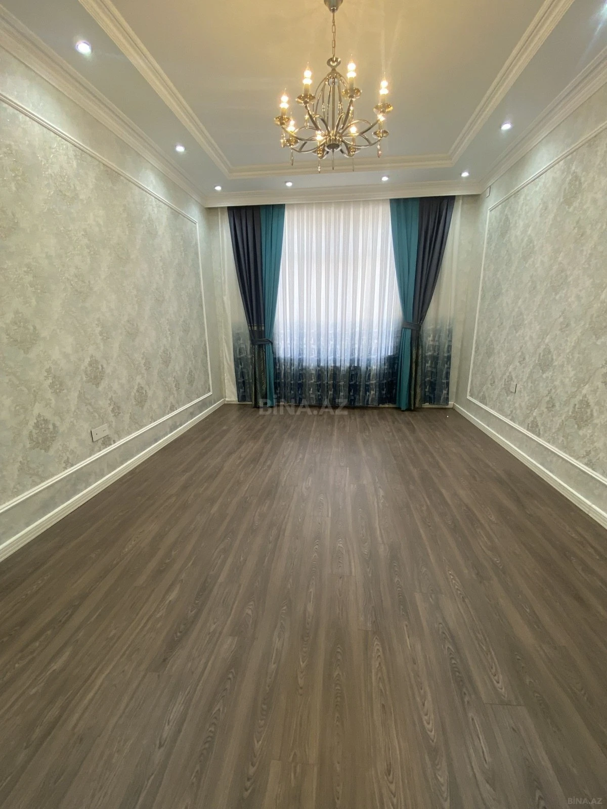 Satılır 4 otaqlı həyət evi 175 m²