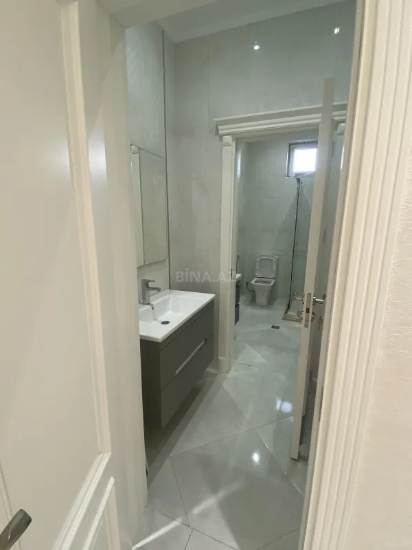 Satılır 4 otaqlı həyət evi 175 m²