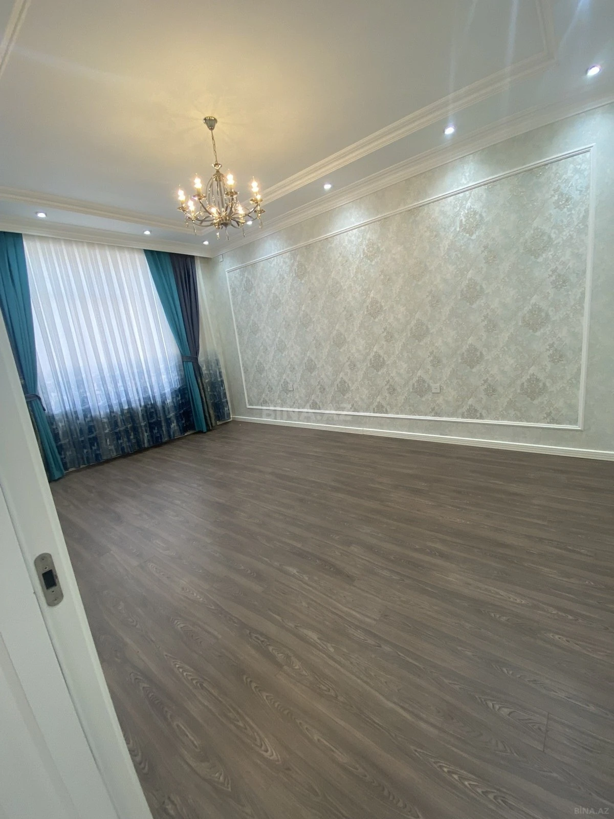 Satılır 4 otaqlı həyət evi 175 m²