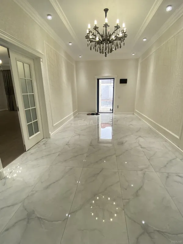 Satılır 4 otaqlı həyət evi 175 m²