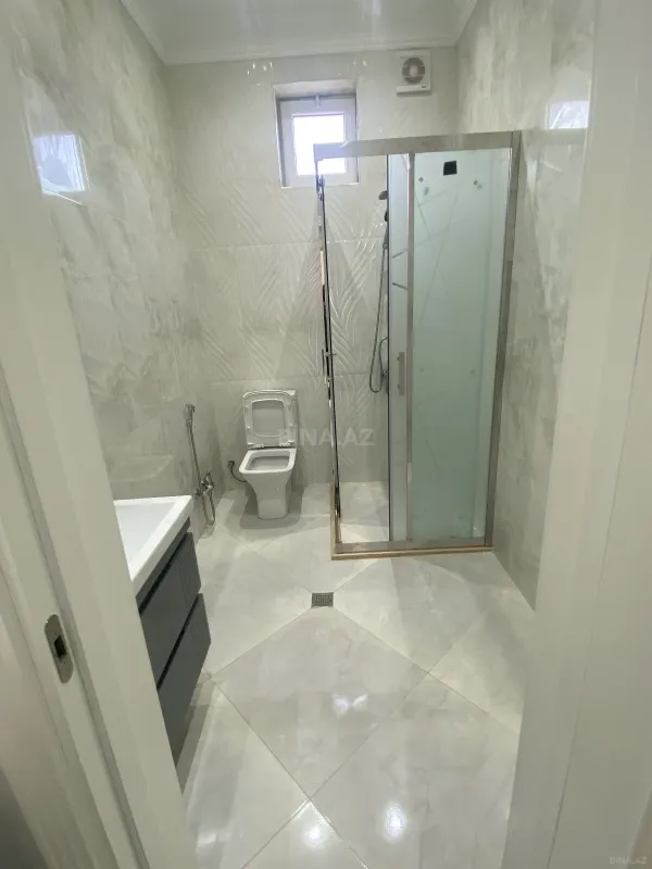 Satılır 4 otaqlı həyət evi 175 m²
