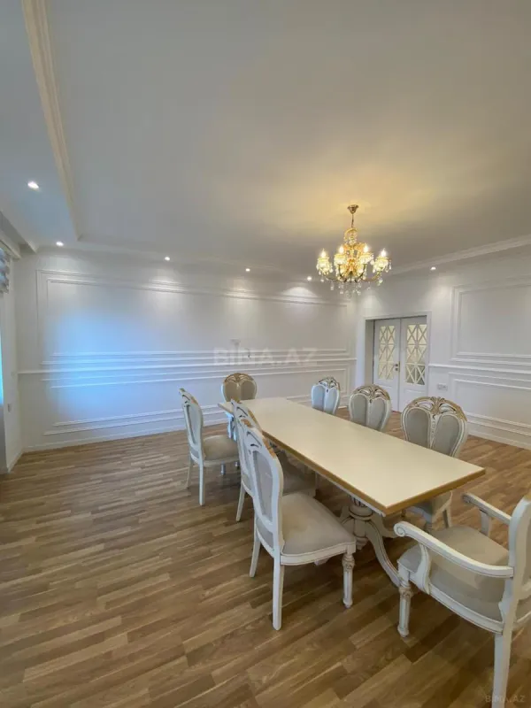 Kirayə verilir 3 otaqlı mənzil 160 m²