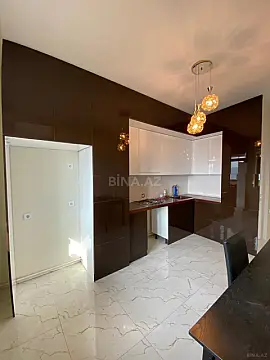 Kirayə verilir 3 otaqlı mənzil 160 m²