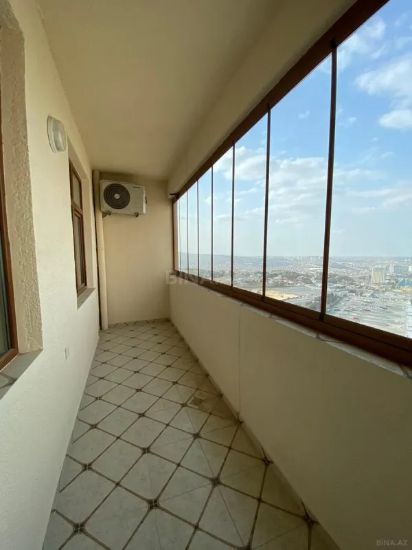 Kirayə verilir 3 otaqlı mənzil 160 m²