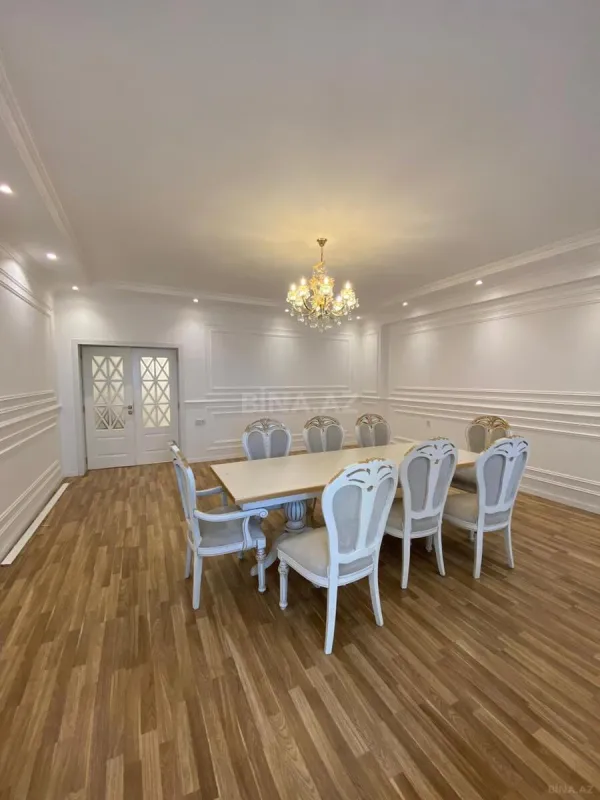 Kirayə verilir 3 otaqlı mənzil 160 m²