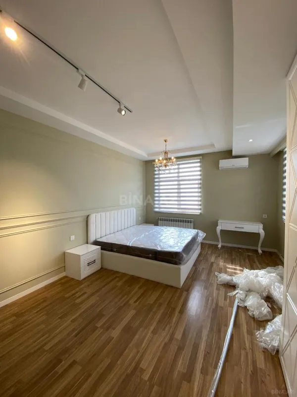 Kirayə verilir 3 otaqlı mənzil 160 m²