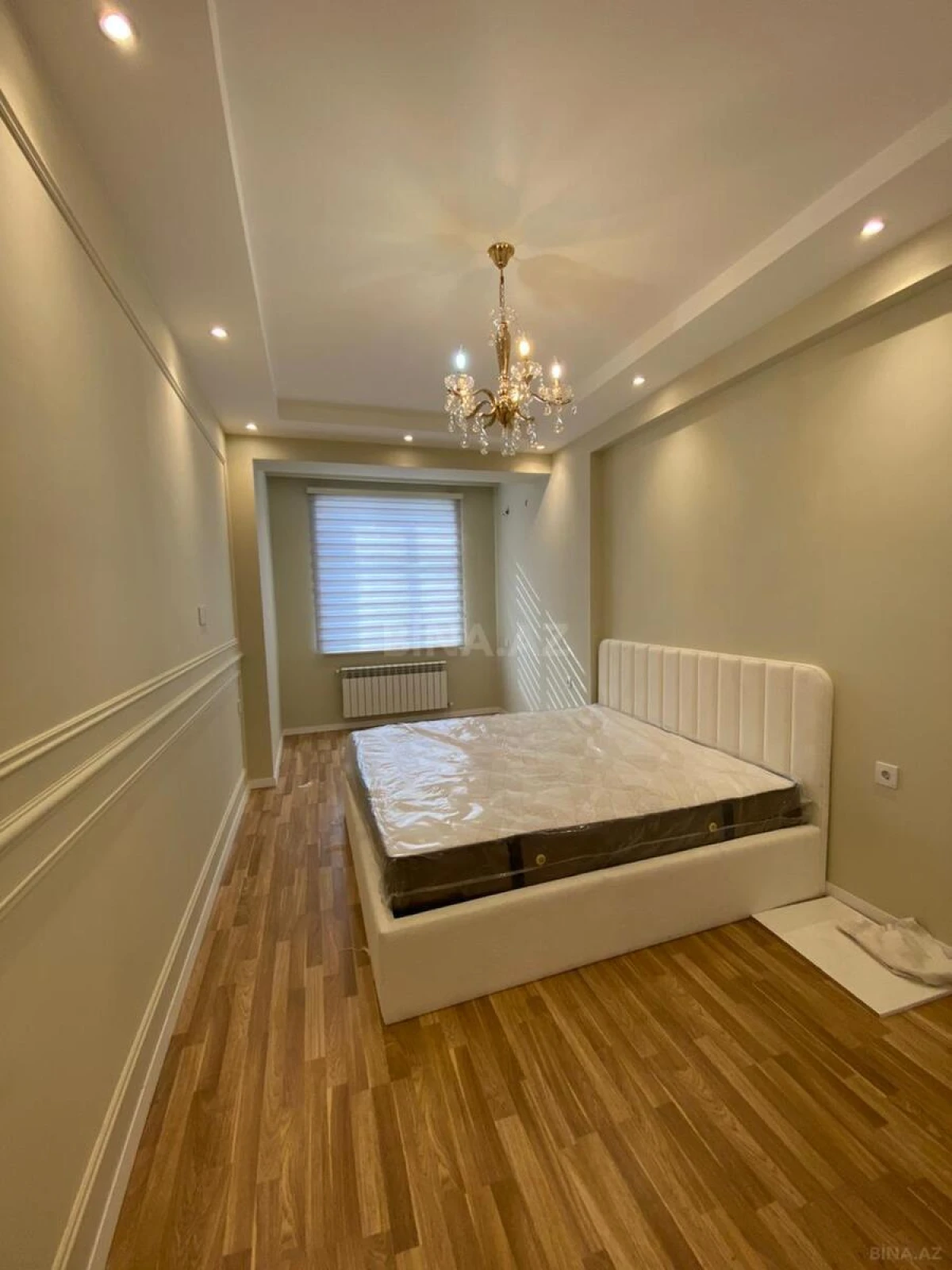 Kirayə verilir 3 otaqlı mənzil 160 m²