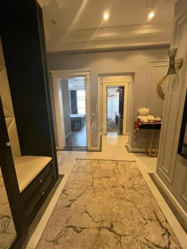 Satılır 3 otaqlı mənzil 95 m²