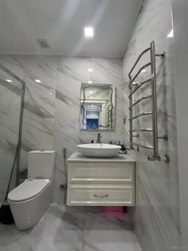 Satılır 3 otaqlı mənzil 95 m²