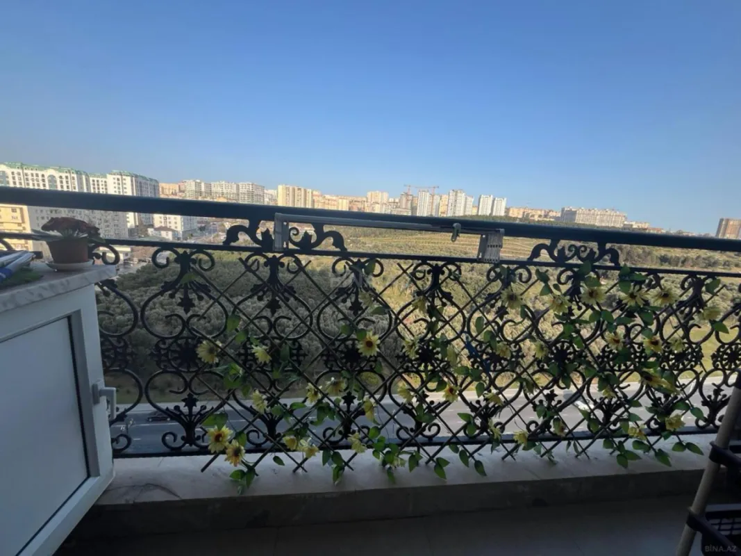 Satılır 3 otaqlı mənzil 95 m²