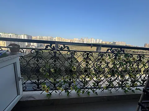 Satılır 3 otaqlı mənzil 95 m²