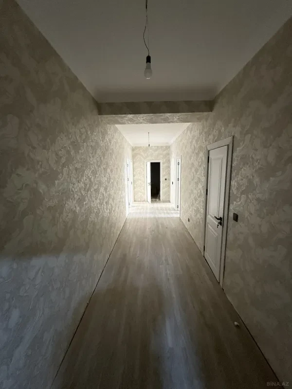 Satılır 3 otaqlı mənzil 115 m²