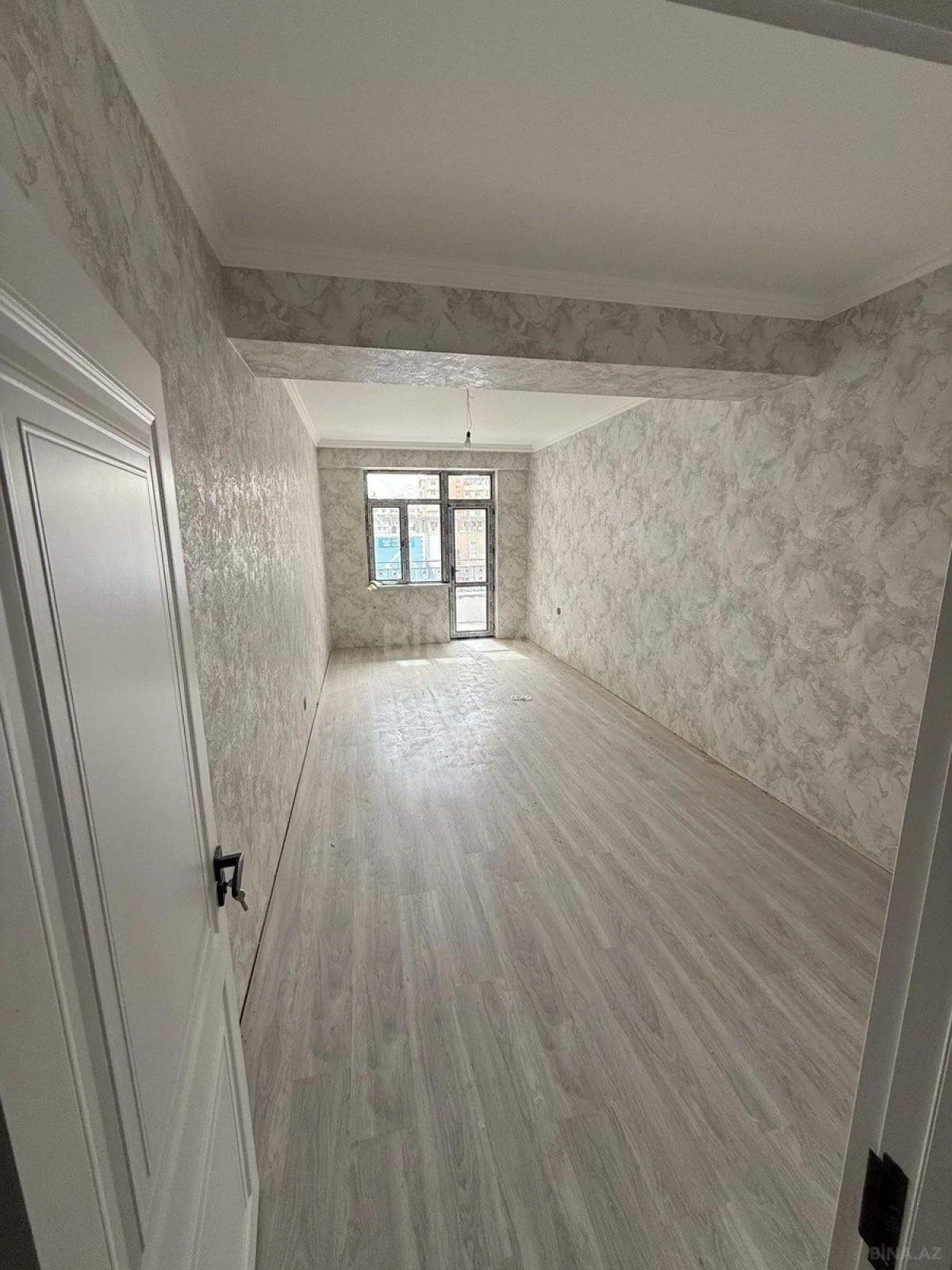 Satılır 3 otaqlı mənzil 115 m²
