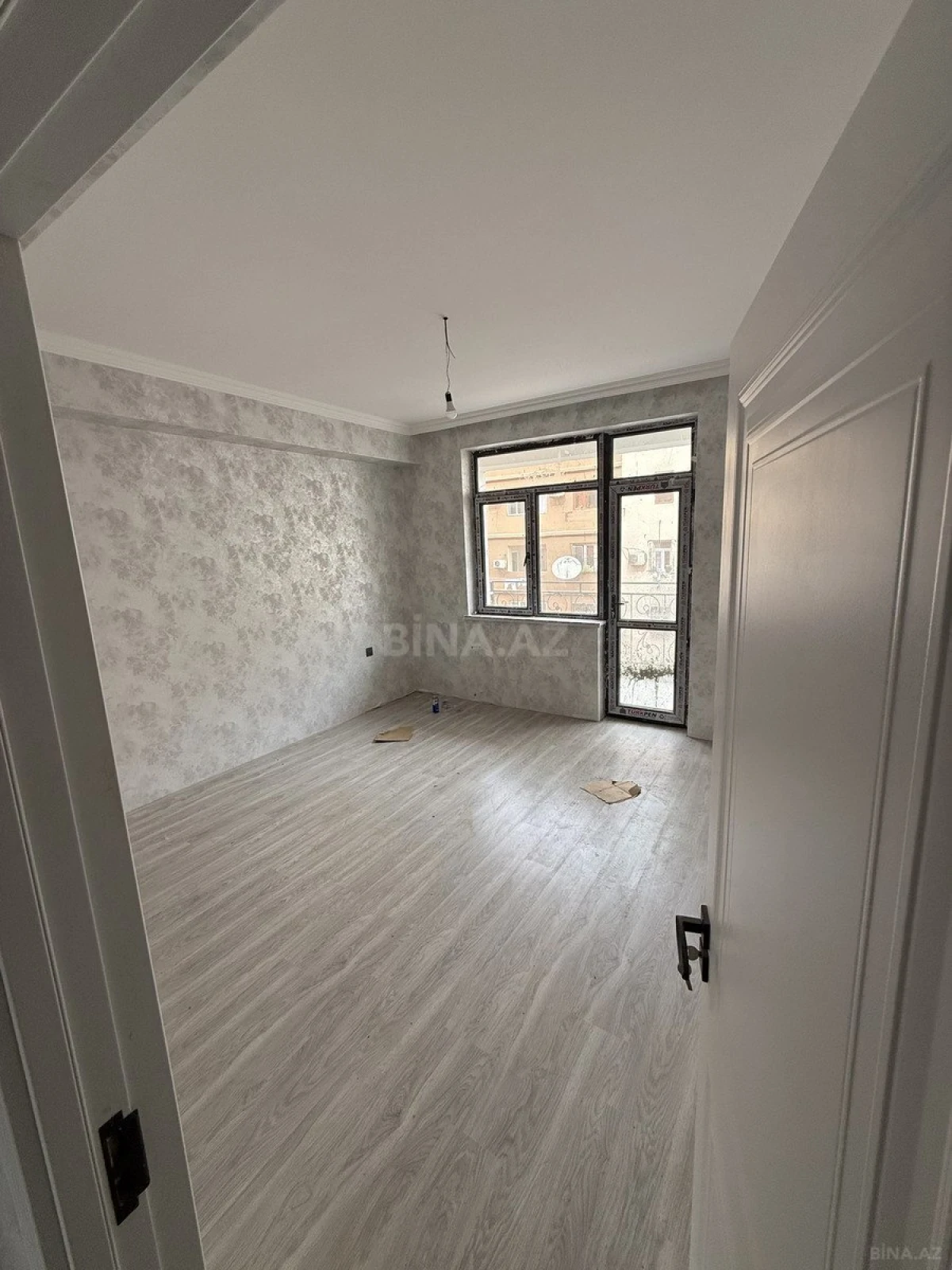 Satılır 3 otaqlı mənzil 115 m²