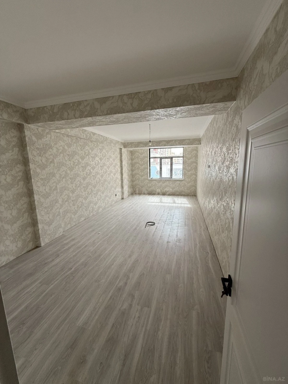 Satılır 3 otaqlı mənzil 115 m²