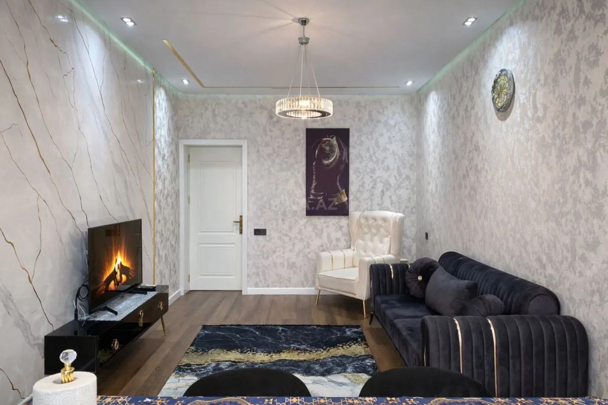 Satılır 2 otaqlı mənzil 65 m²